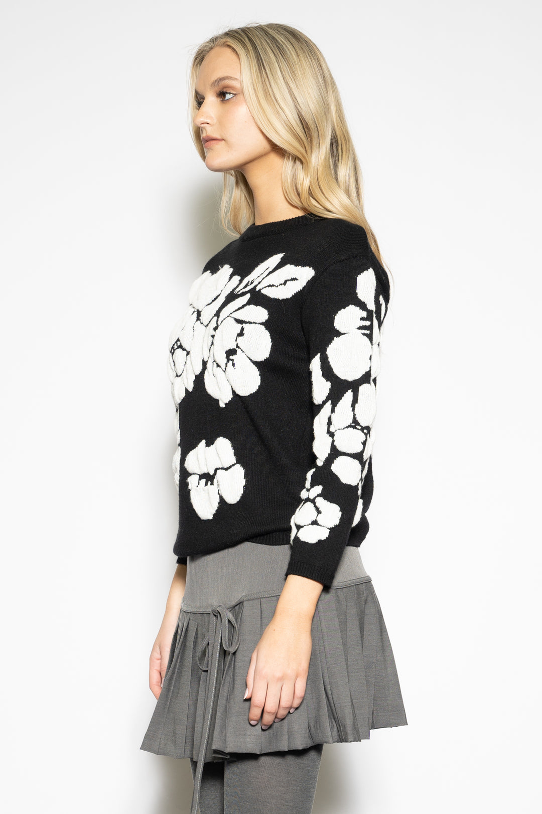 Jersey con print de flores blanco negro