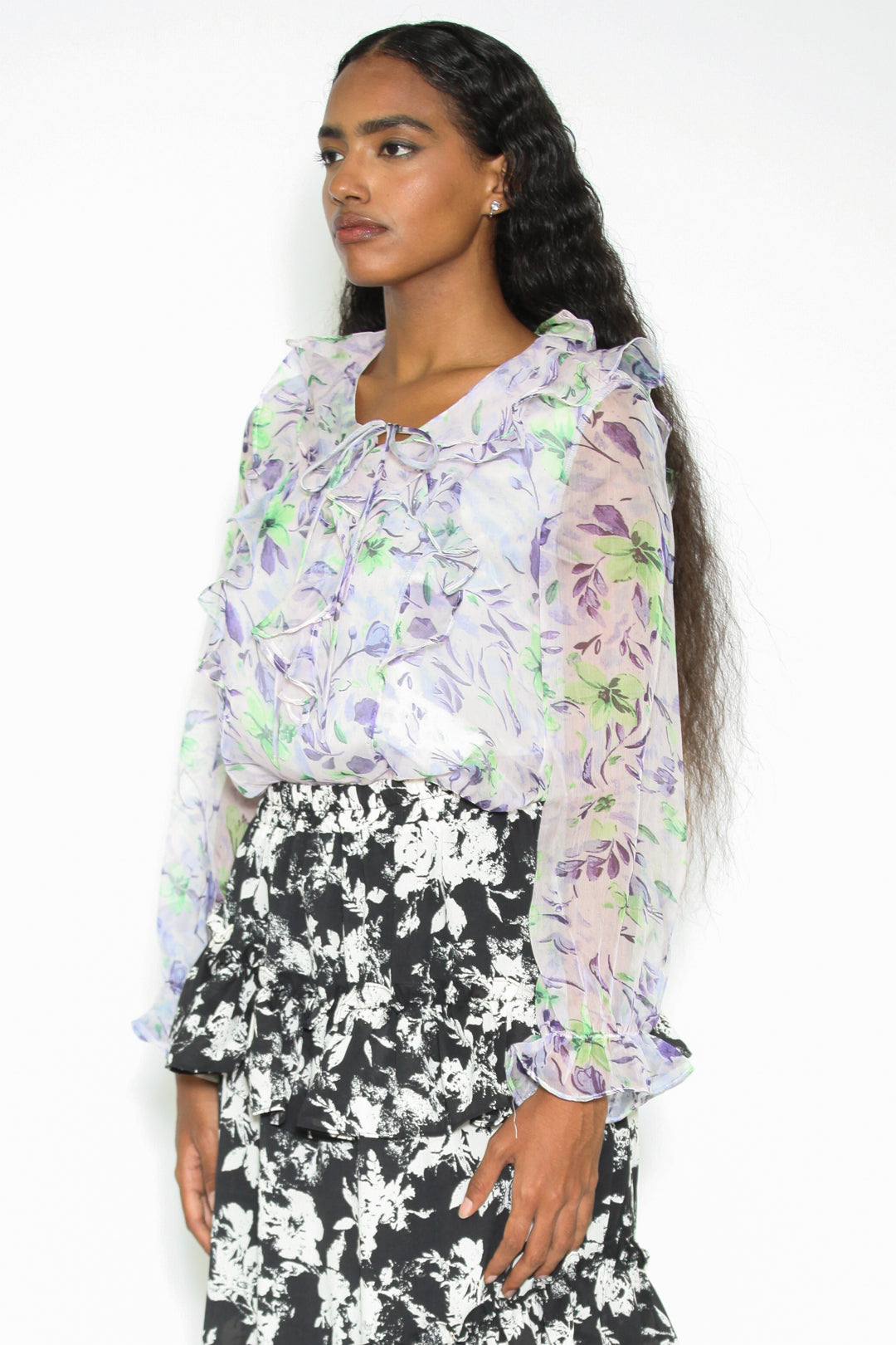 Blusa Floral com Babados em Organza de Seda