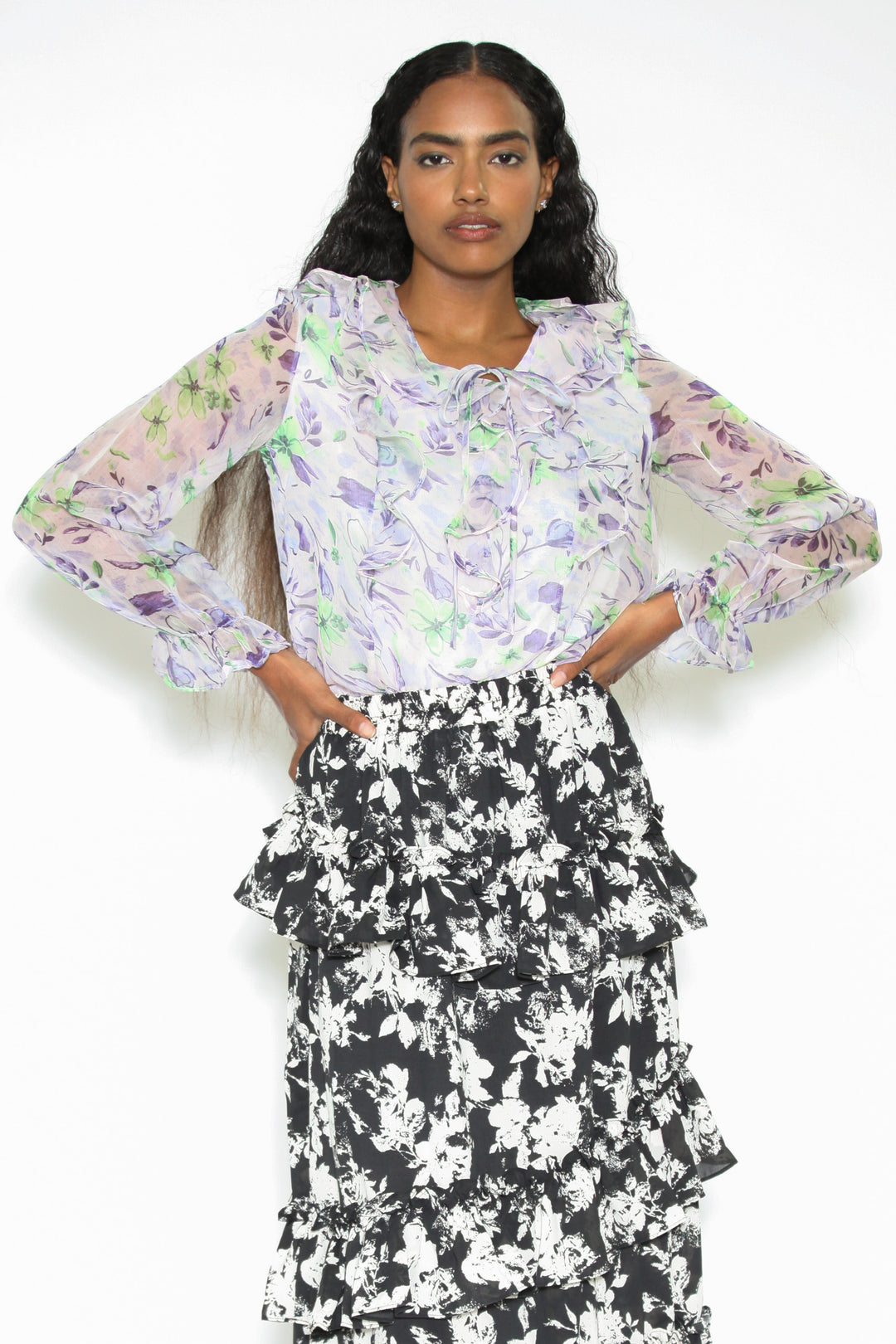 Blusa Floral com Babados em Organza de Seda