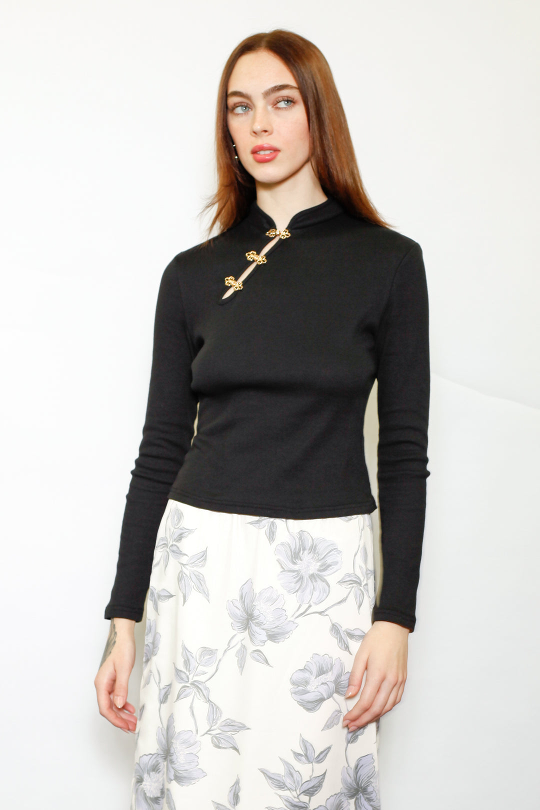 Cotton Black Qipao Ribbed Sweater with Gold Knot
