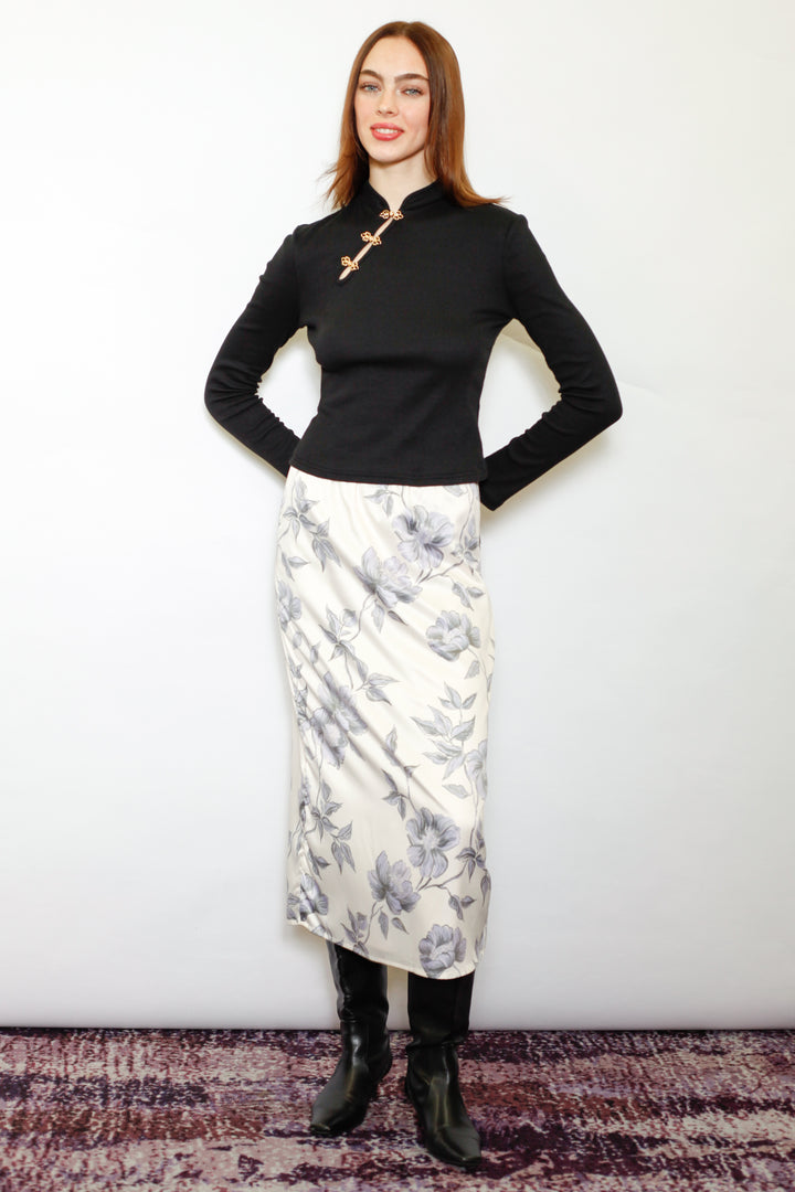 Cotton Black Qipao Ribbed Sweater with Gold Knot