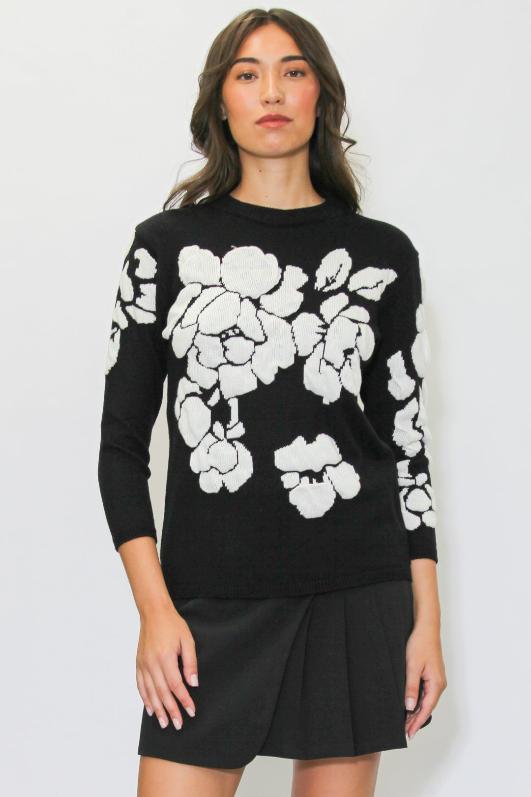 Jersey con print de flores blanco negro