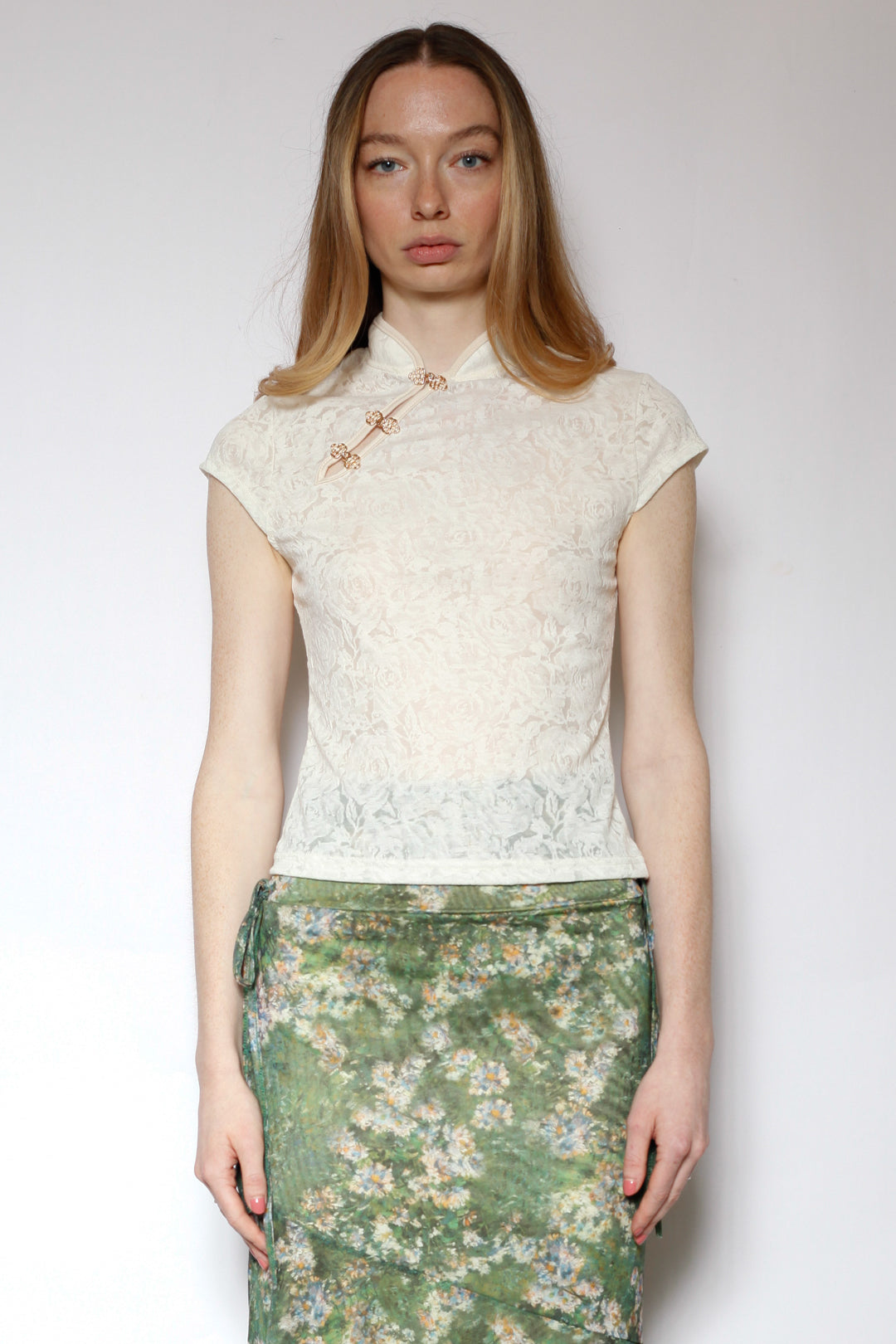 Cotton Cream Qipao Lace Top with Gold Knot