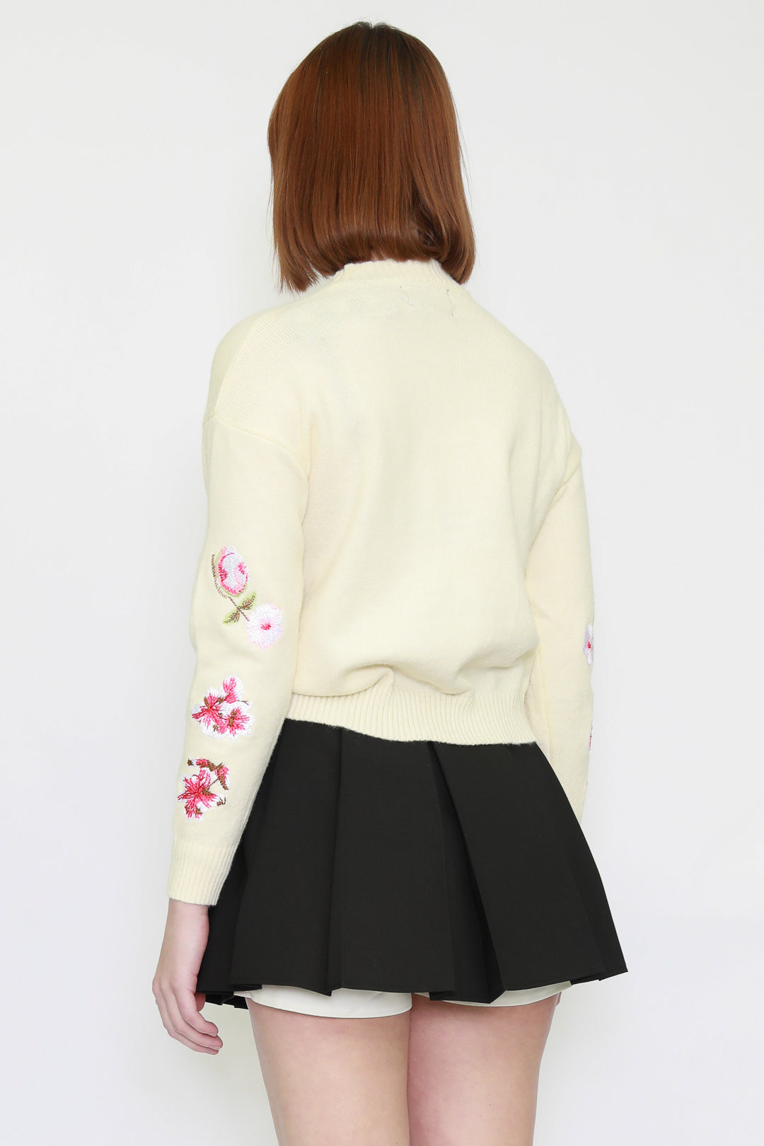 Wool Embroidery White Floral Sweater