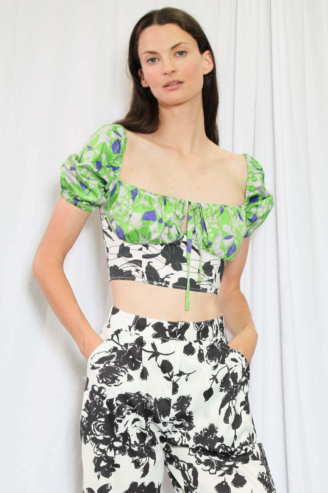 Top Milk Maid com estampa floral verde