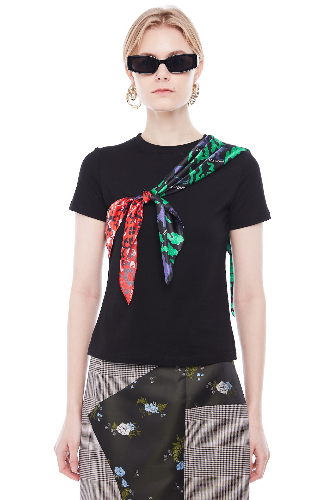 Black Printed T-shirt with Floral Silk Tie