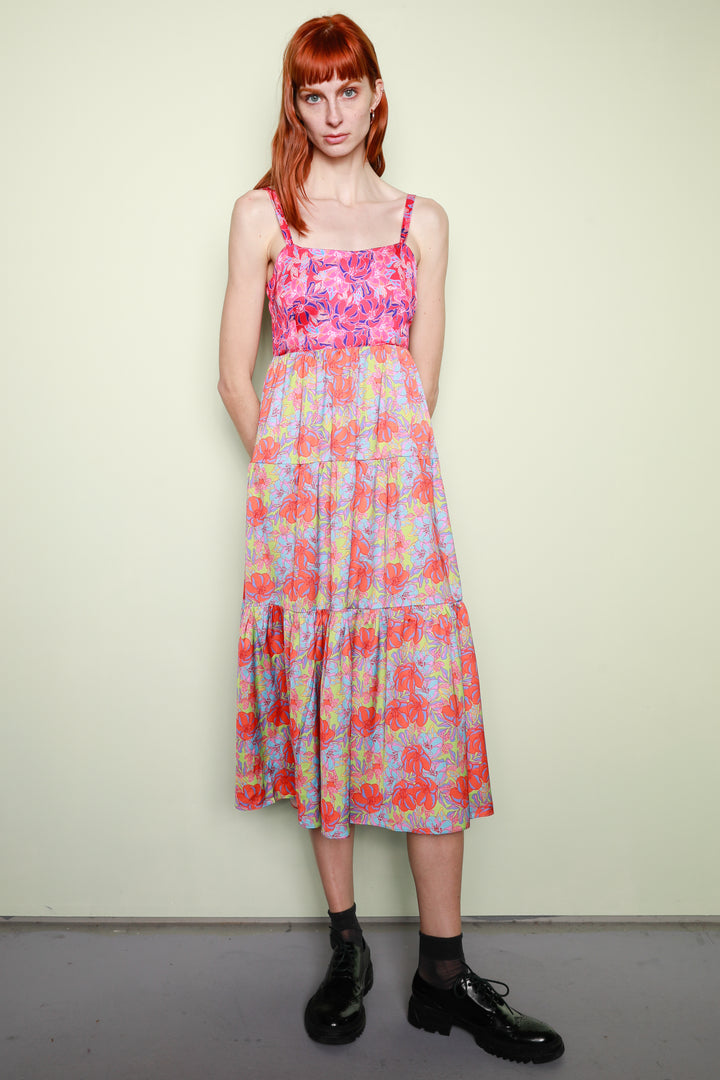 Vestido longo floral rosa estampado em seda